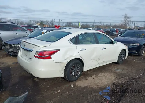 2015 Nissan Altima 2.5 S из США, поврежденный, VIN 1N4AL3APXFC581755